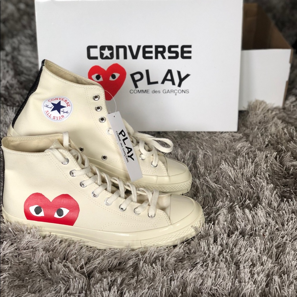 NEW Comme des Garçons Play Converse